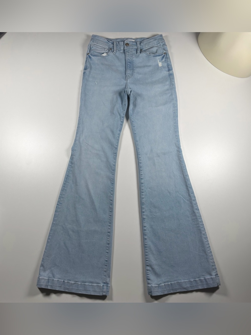 Good American Light Wash High-Rise Flare Jeans Womenโs Size 6-12